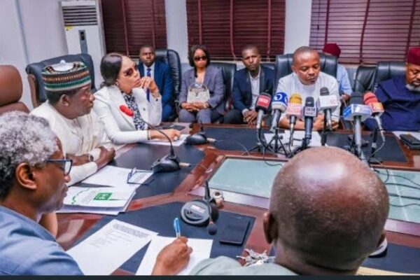 Screenshot 20231002 194740 com.whatsapp edit 15897414636113