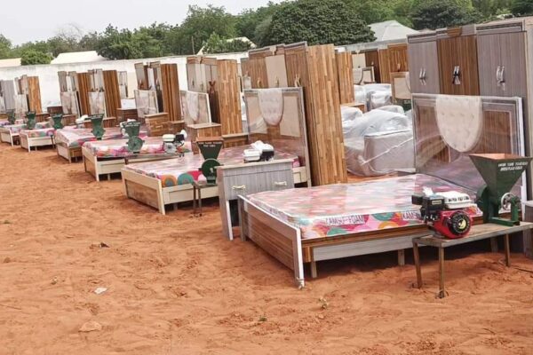 Kayan Amaren Kebbi