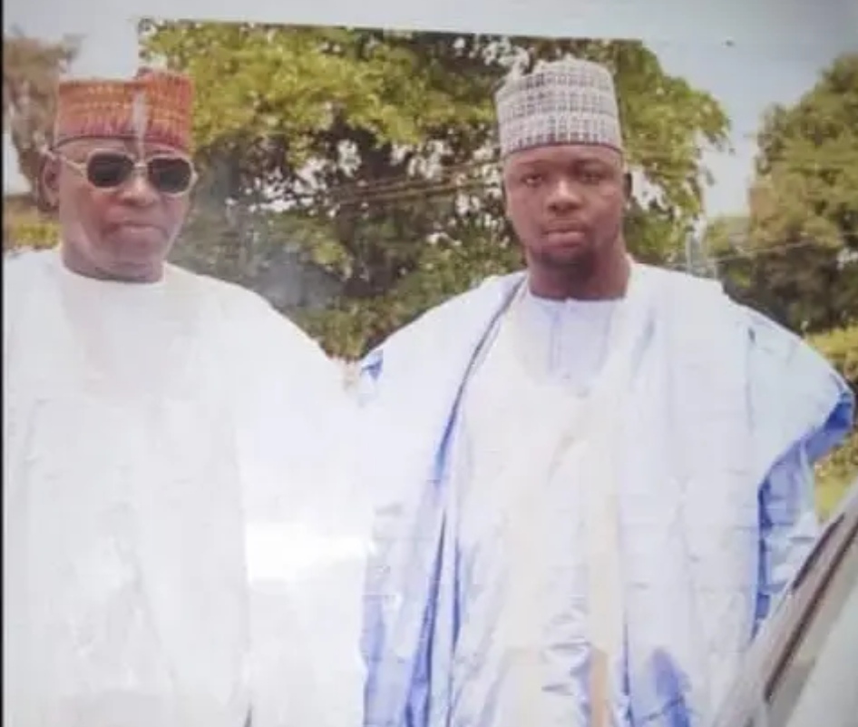 Marigayi Alh Hamisu Bala Durumin iya Da Dansa Alh Abba